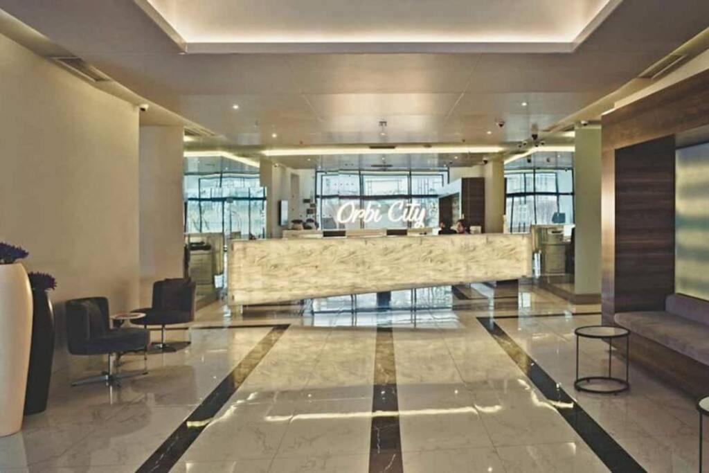 1-Bedroom Studio Apartment In Orbi City - Side Seaview Batumi Exterior photo
